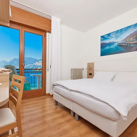 Hotel Rosa 3*
