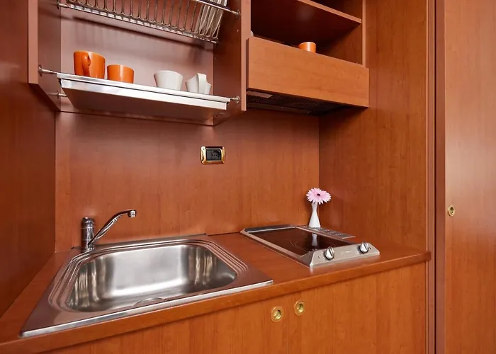 Ξενοδοχείο Rosa 3*