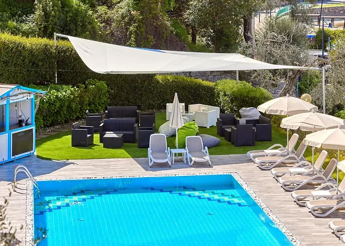 Rosa 3* Μαλτσεζίνε