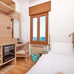 Hotell Rosa 3*