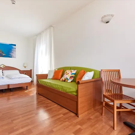 ホテル Rosa マルチェージネ